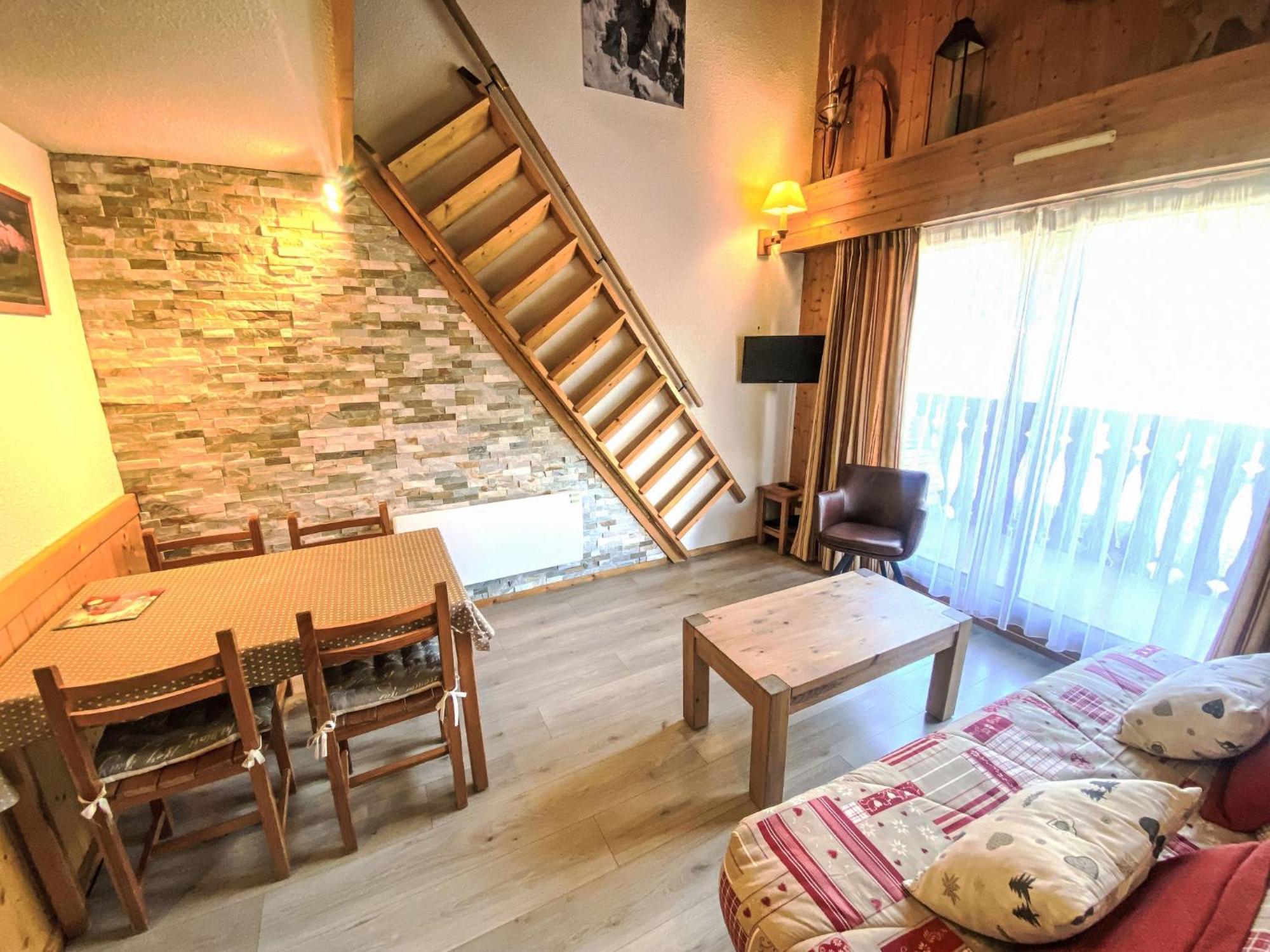 Appartement Clos Du Savoy-15 *